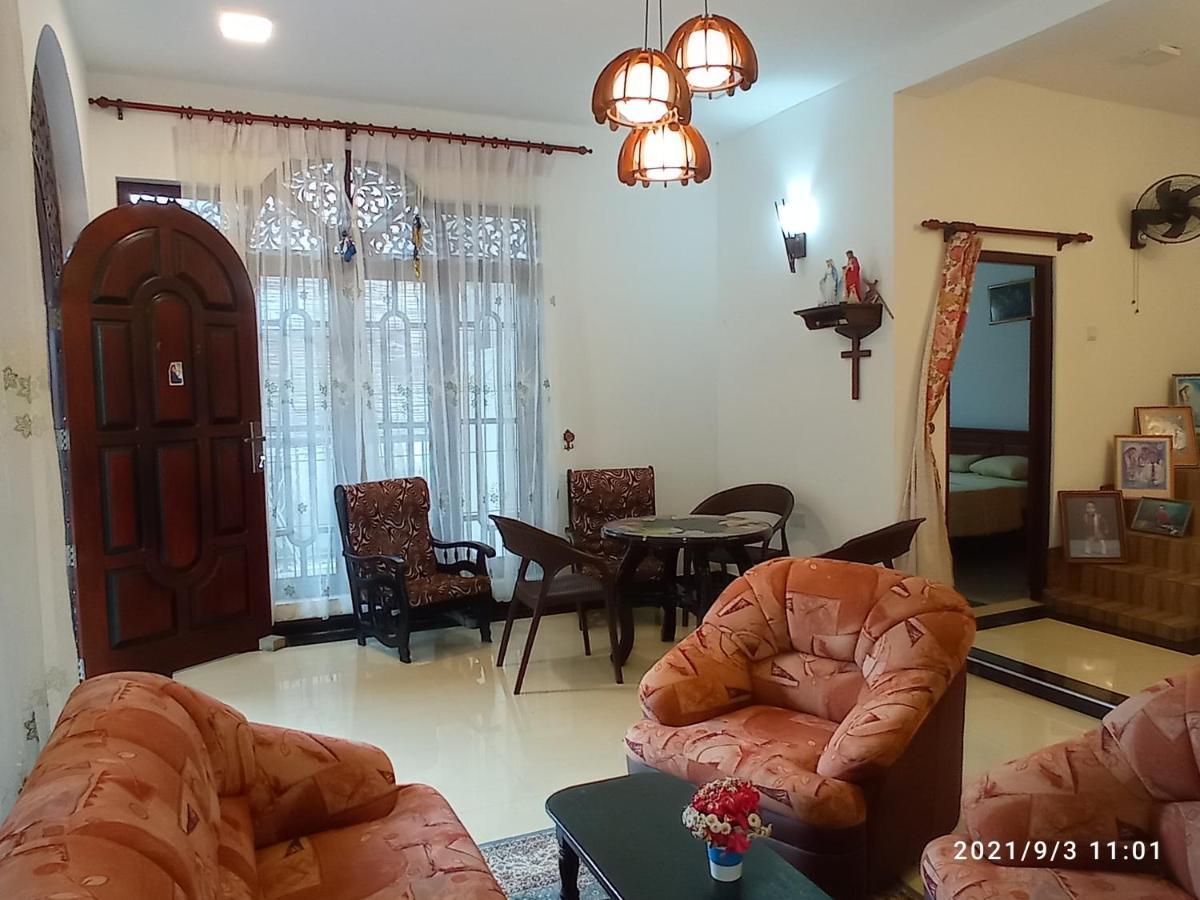 Arusha Guest House Negombo Exterior foto