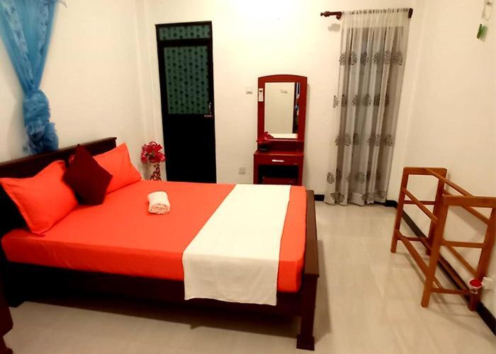 Arusha Guest House Negombo Exterior foto